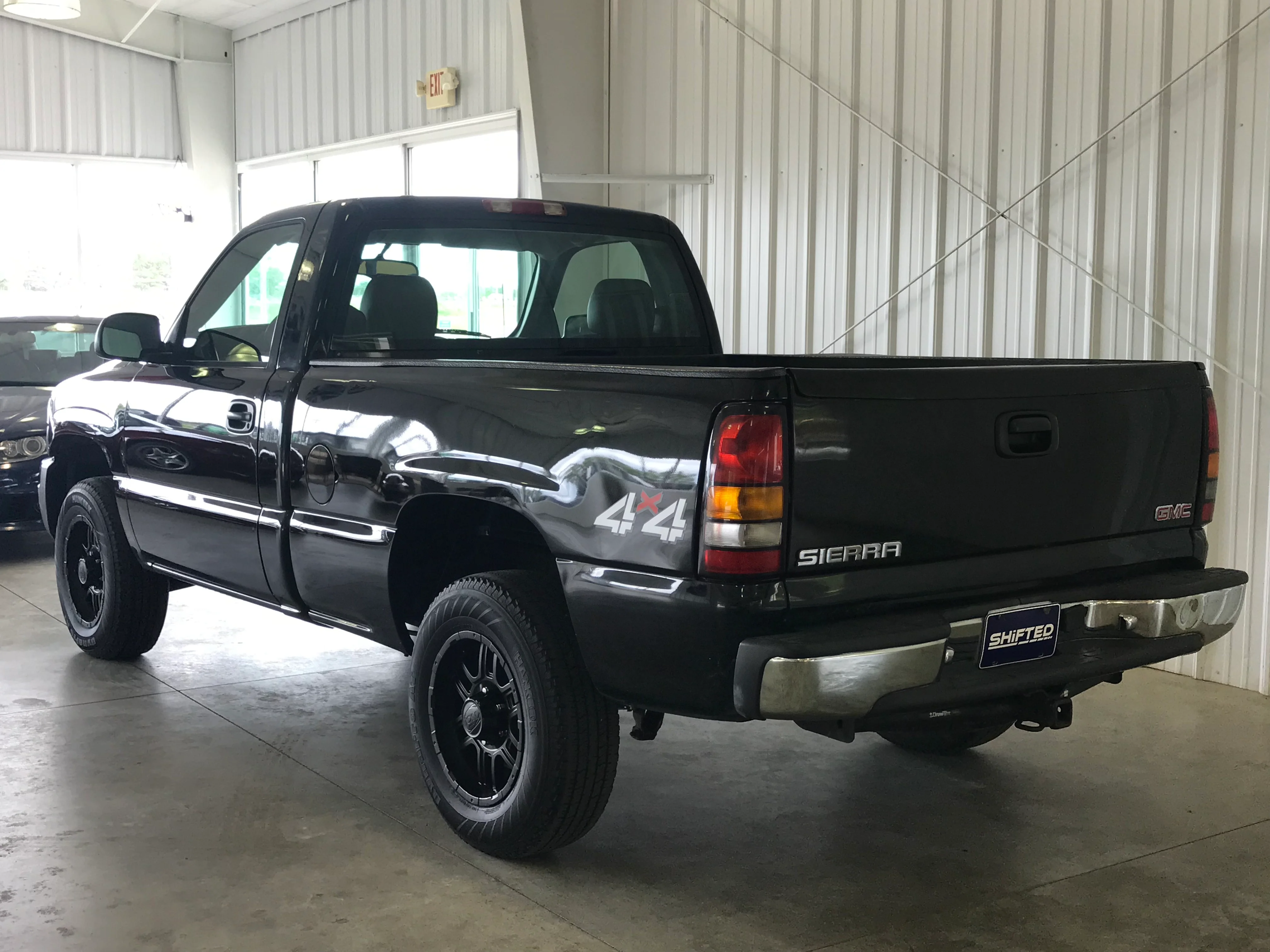 Thumbnail 3